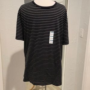 Men’s Old Navy t-shirt, NWT
